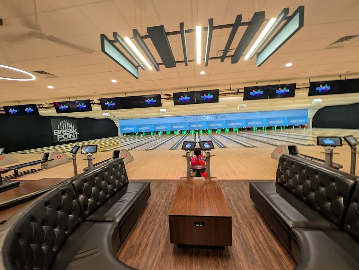 Break Point Bowl & Entertainment