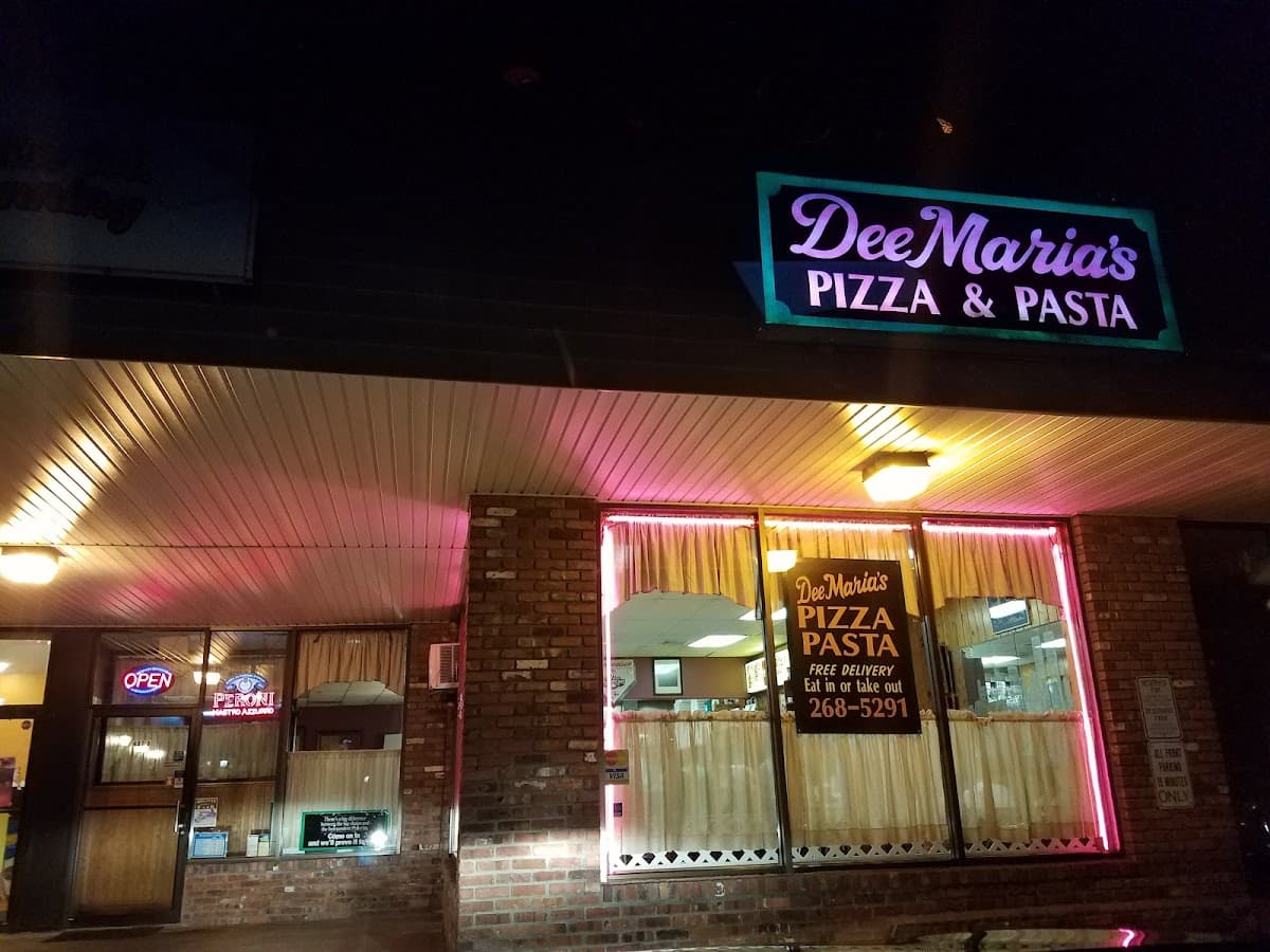 Dee Maria's
