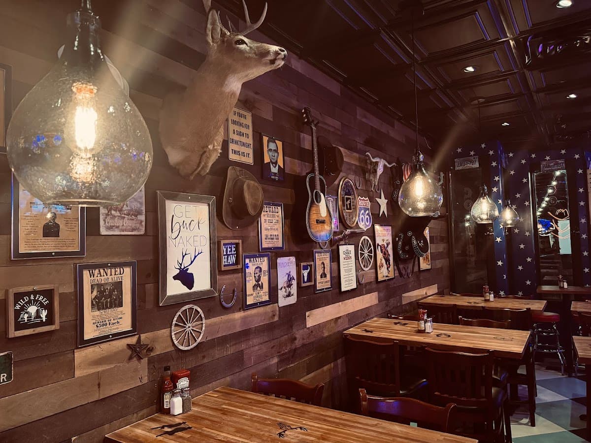 Outlaw Saloon