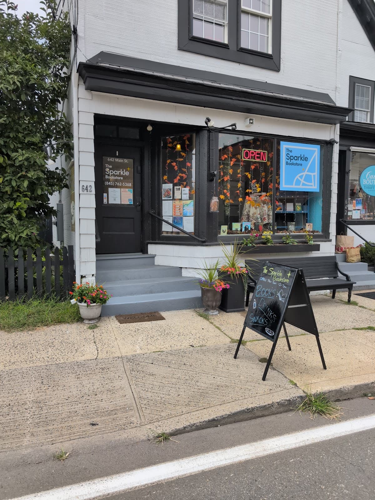 At The Sparkle Bookstore, There’s Room for Your Next Story