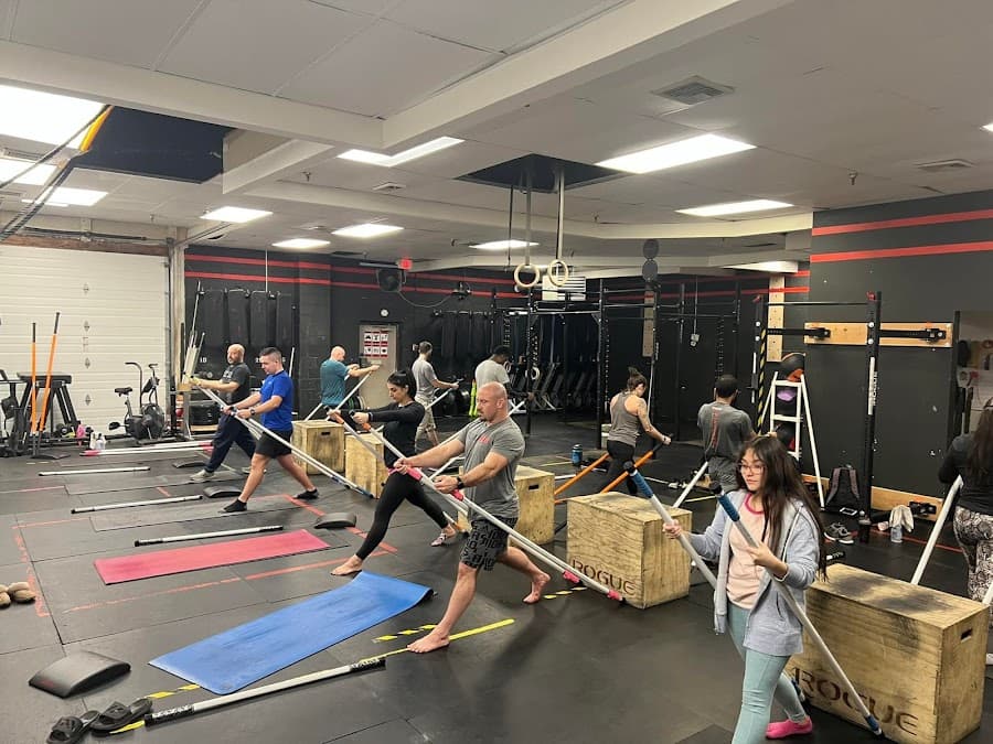 Rising Legends Academy of Fitness class image