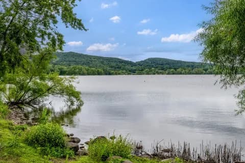 Rockland Lake State Pool
