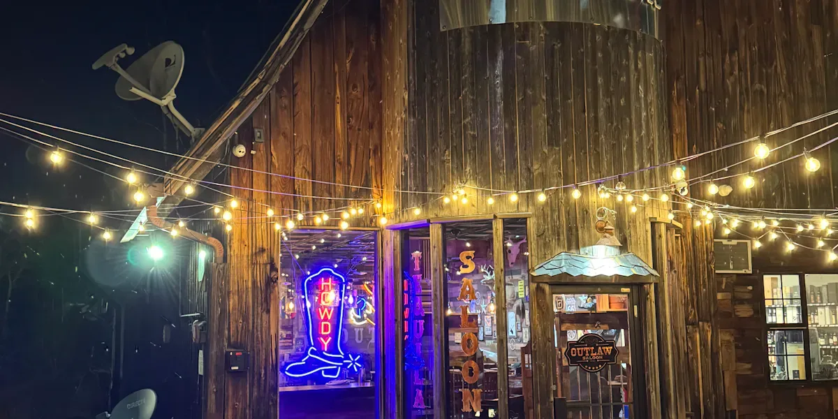 Live music at Outlaw Saloon